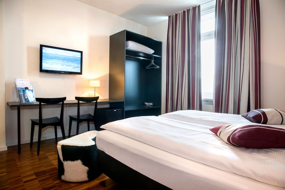 Standard Triple Room photo 2