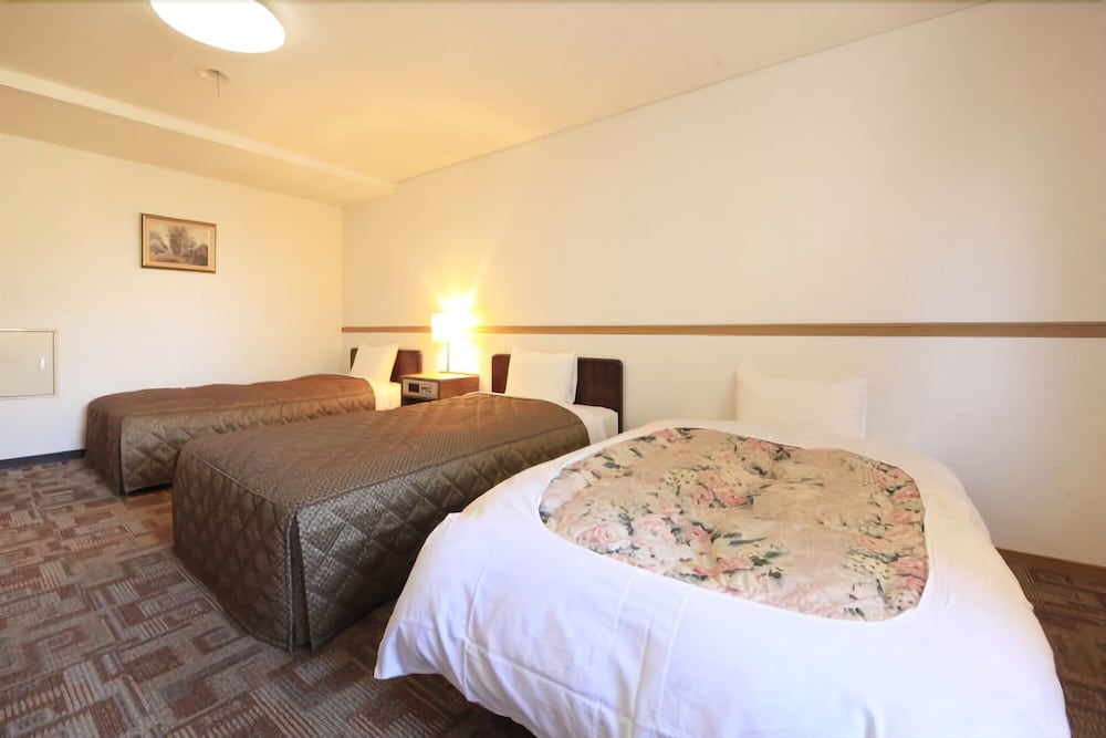 Triple Room, Smoking