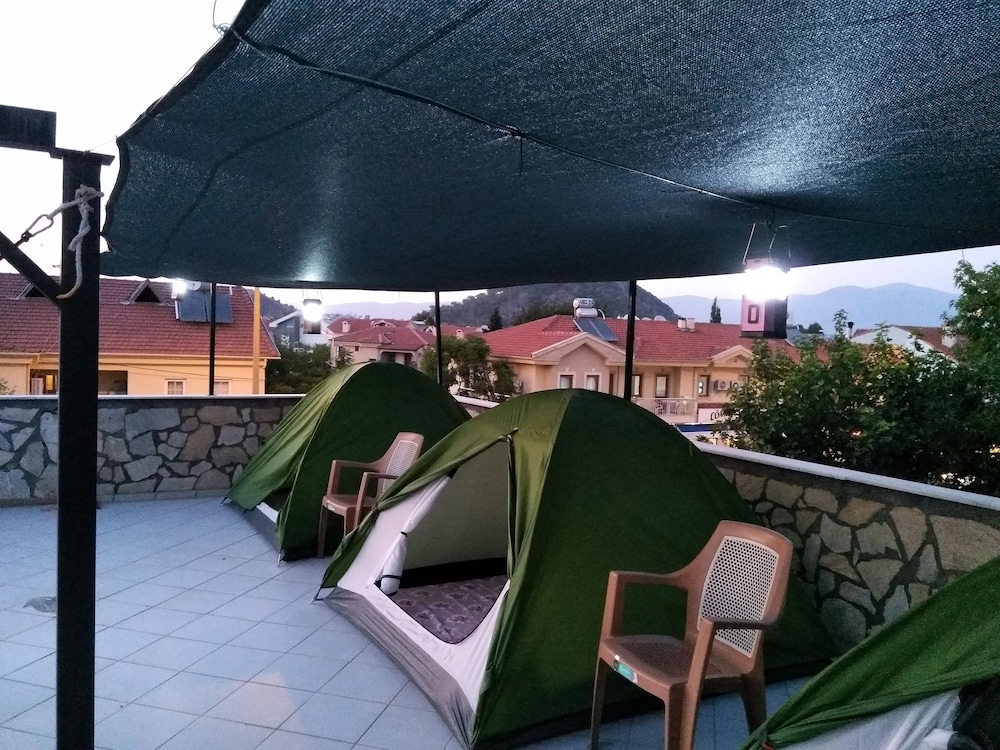 Basic Tent photo 1