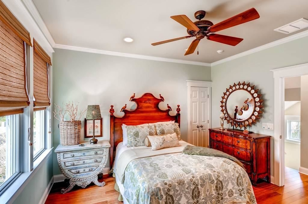 Family House, 6 Bedrooms, Ocean View, Sea Facing photo 3