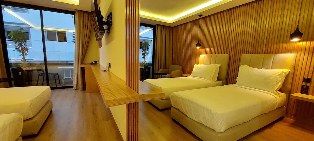 Standard Twin Room - Photo 14