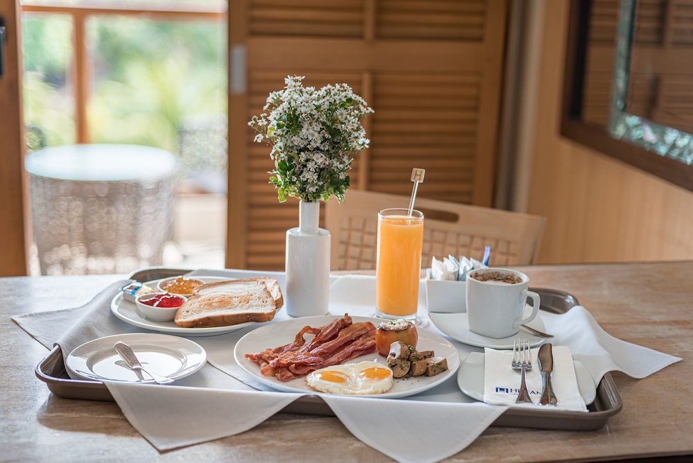 Deluxe Room (Breakfast For 2 Only) - Photo 4