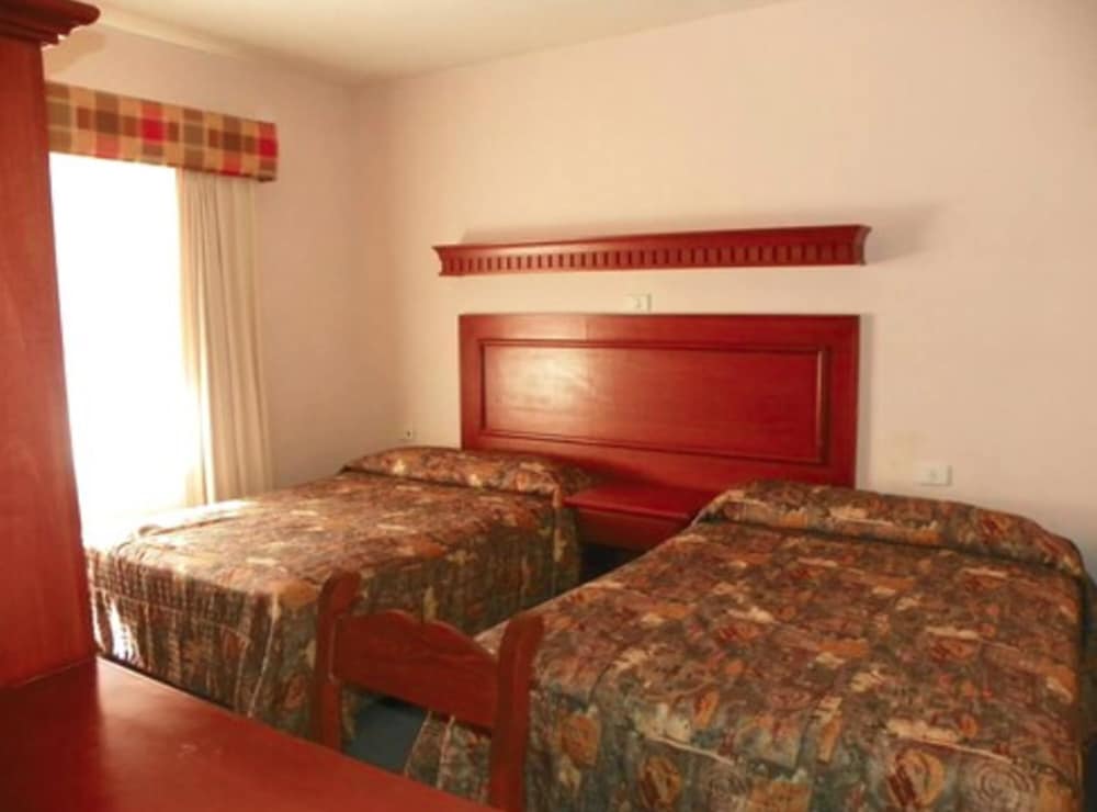 Deluxe Suite, 2 Double Beds