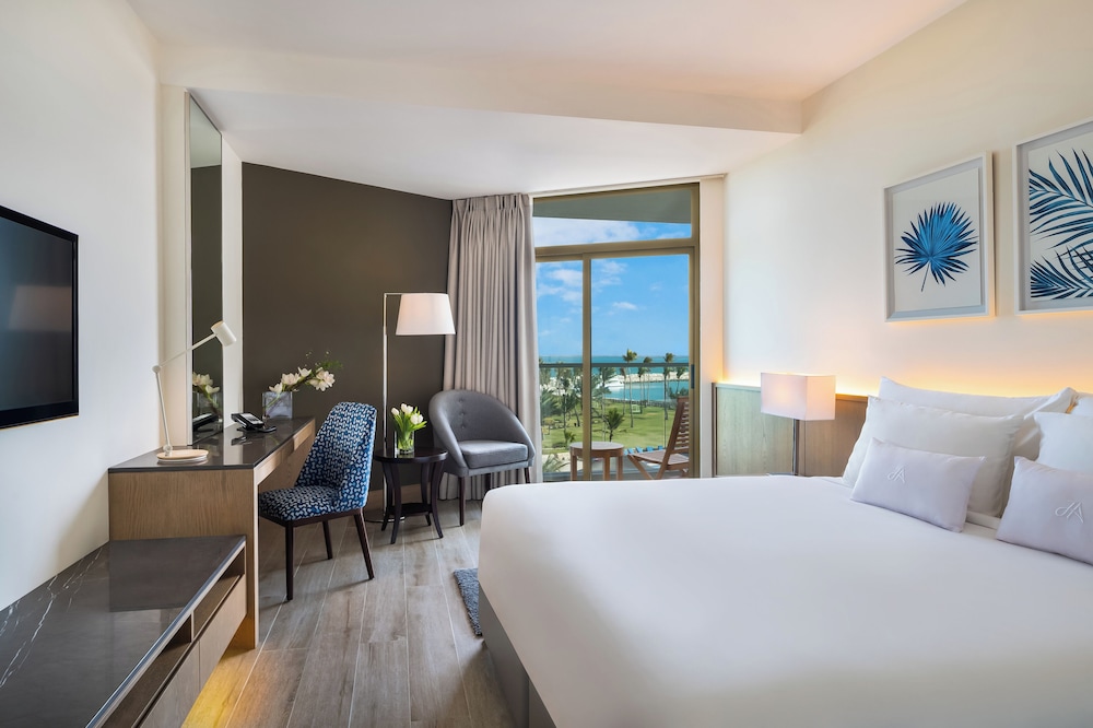 Room, Resort View