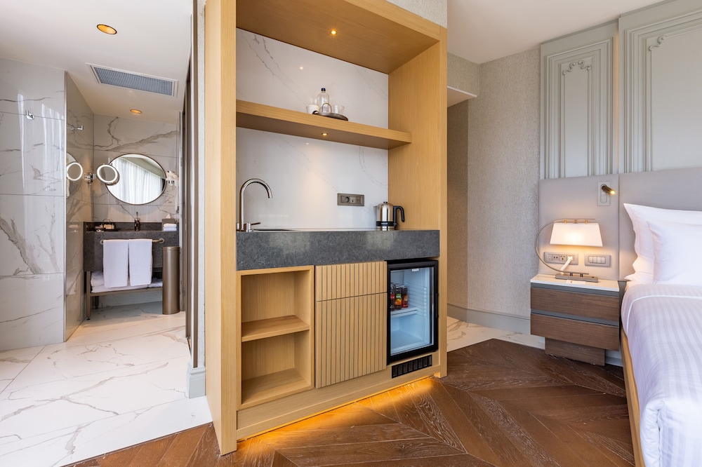 Corner Park Terrace Room photo 3