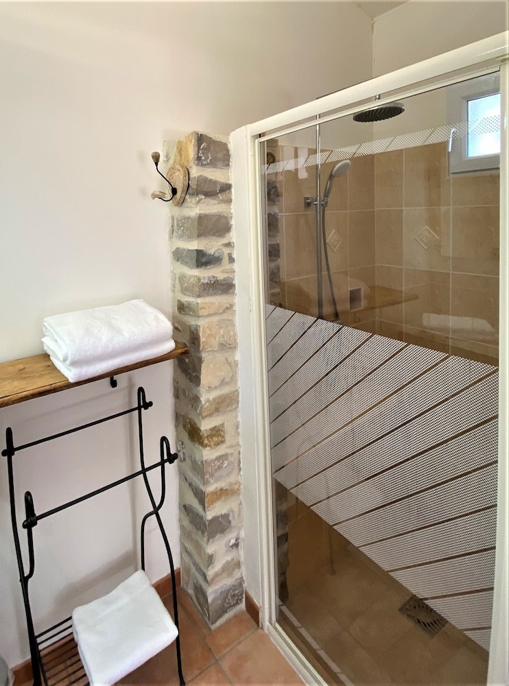Superior Double or Twin Room photo 3