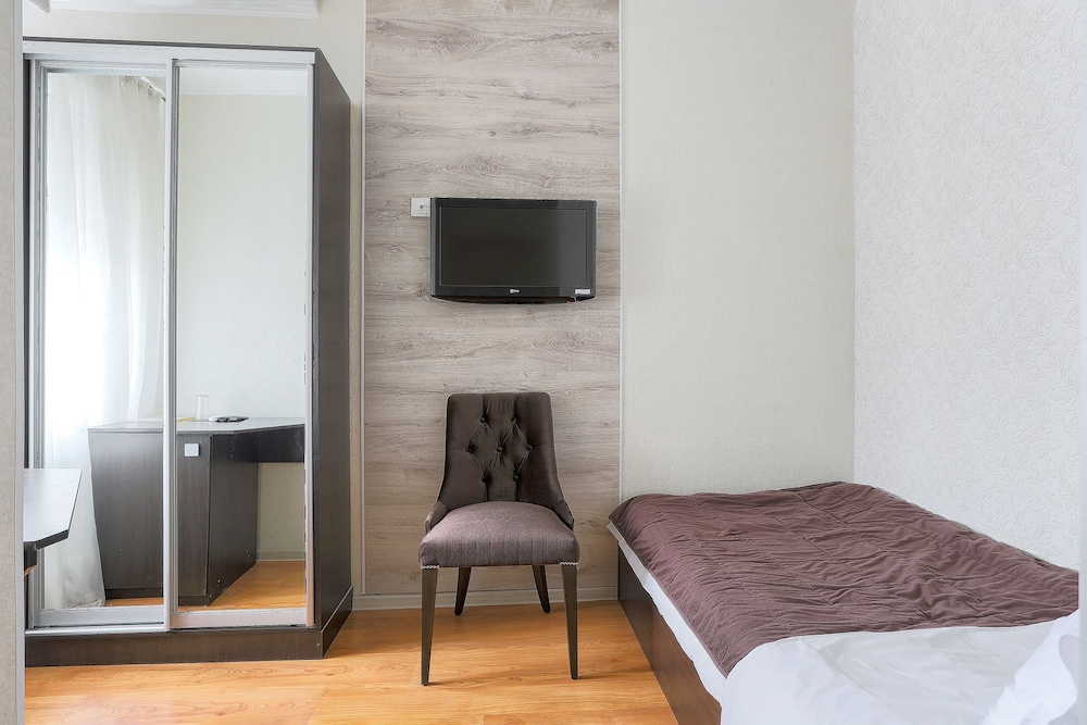 Economy Single Room