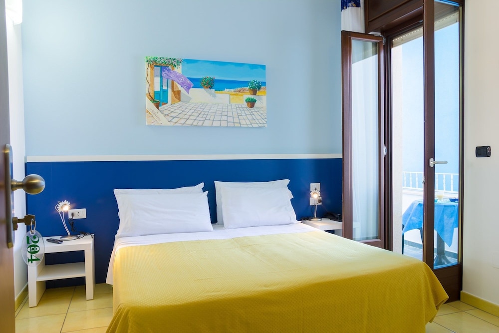 Economy Double Room - Photo 1