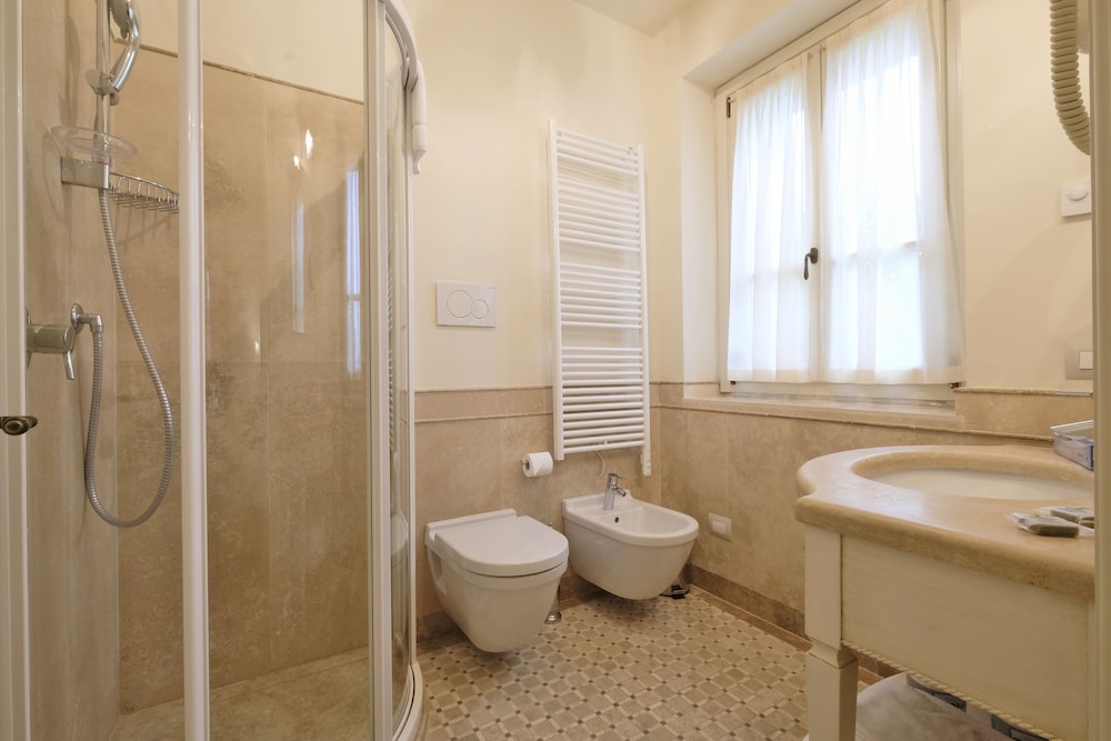 Superior Double Room, Patio - Photo 6