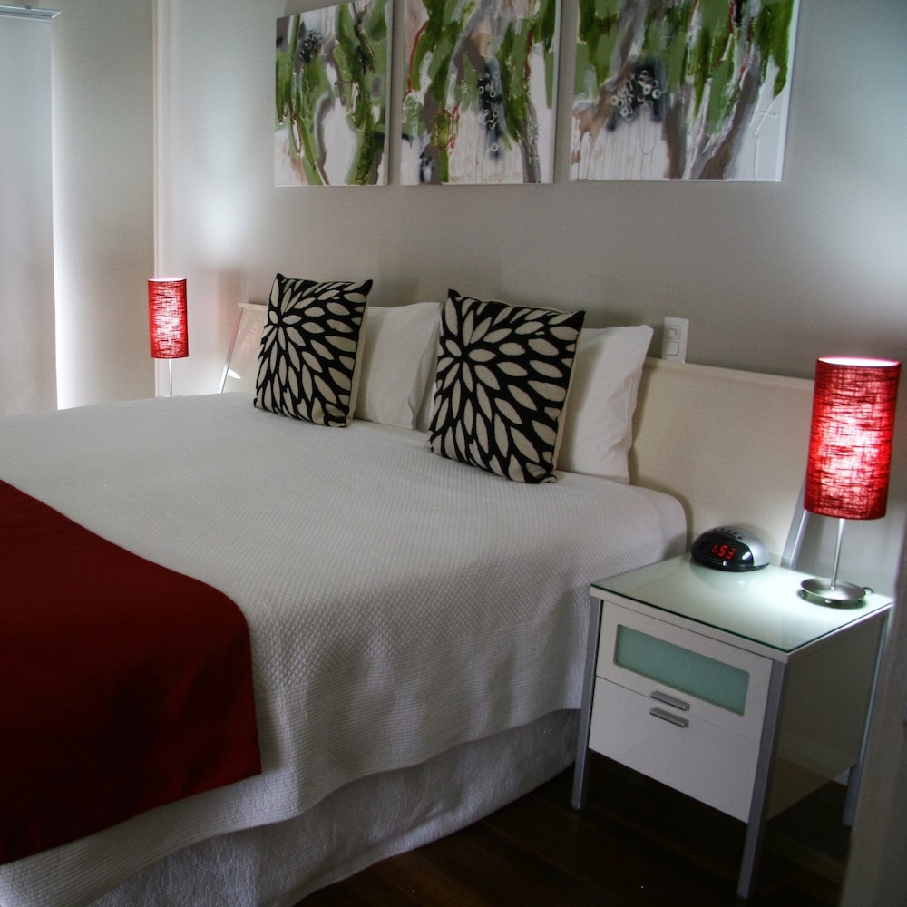 King Twin Suite photo 2
