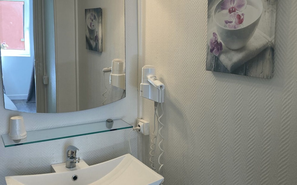 Standard Triple Room - Photo 5