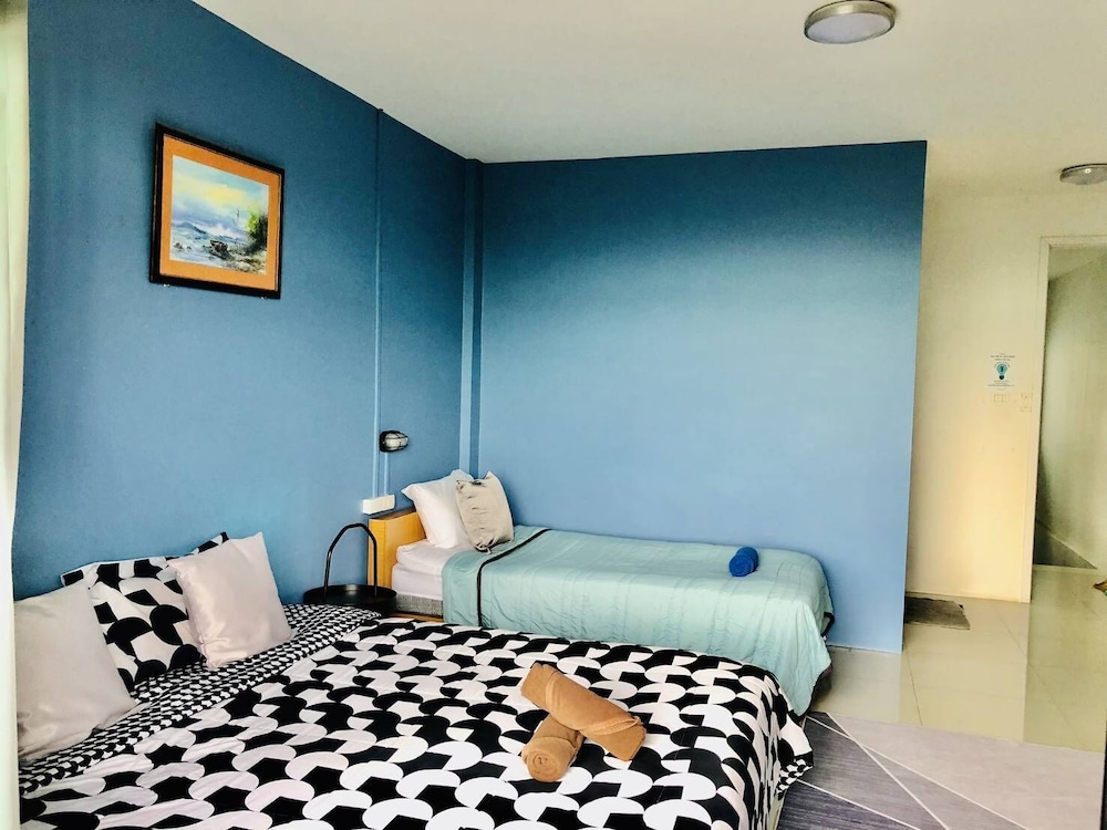 Superior Triple Room photo 2