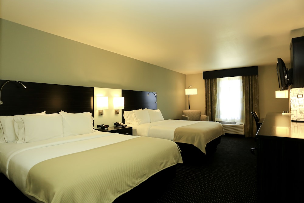 Suite, Multiple Beds photo 1