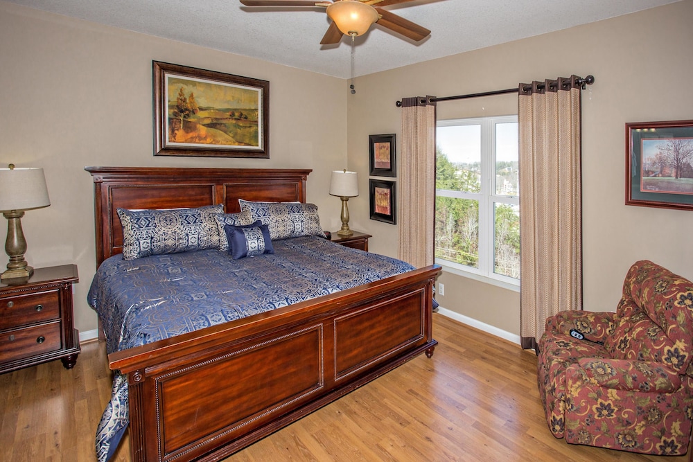 Condo, Multiple Beds (Whispering Pines 222)