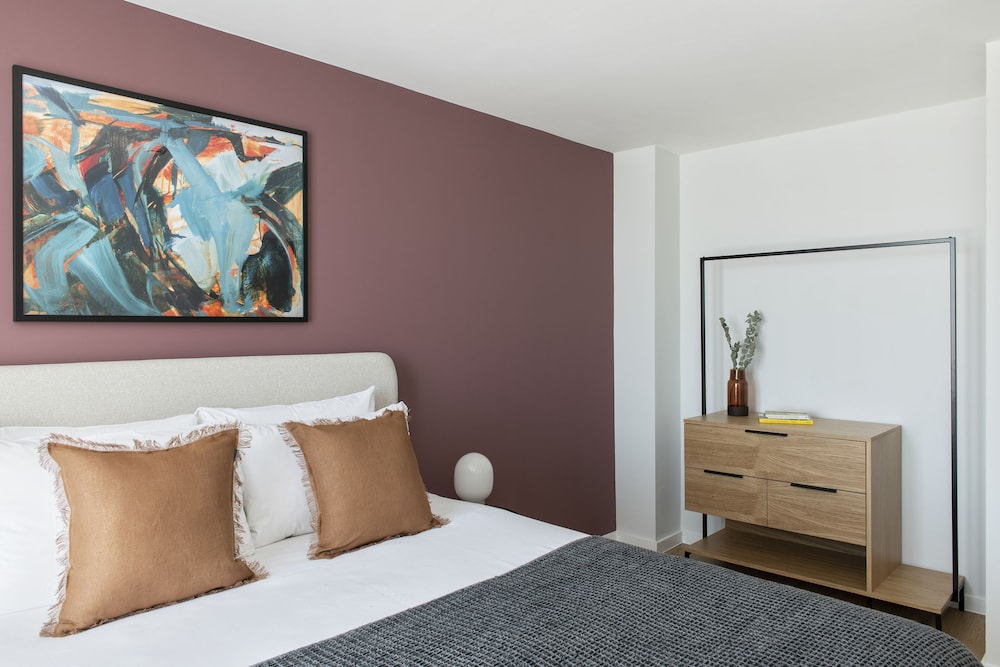 Apartment, 1 Bedroom - Photo 2