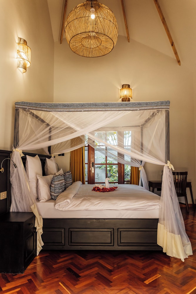 Deluxe Double Room, Garden View