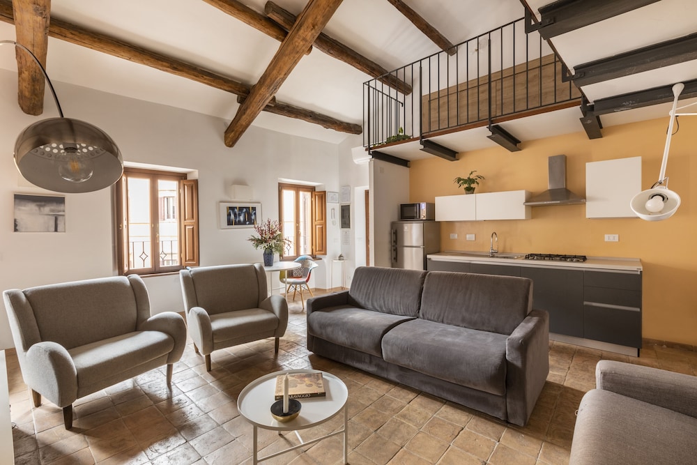 Apartment, Multiple Bedrooms (21 people)