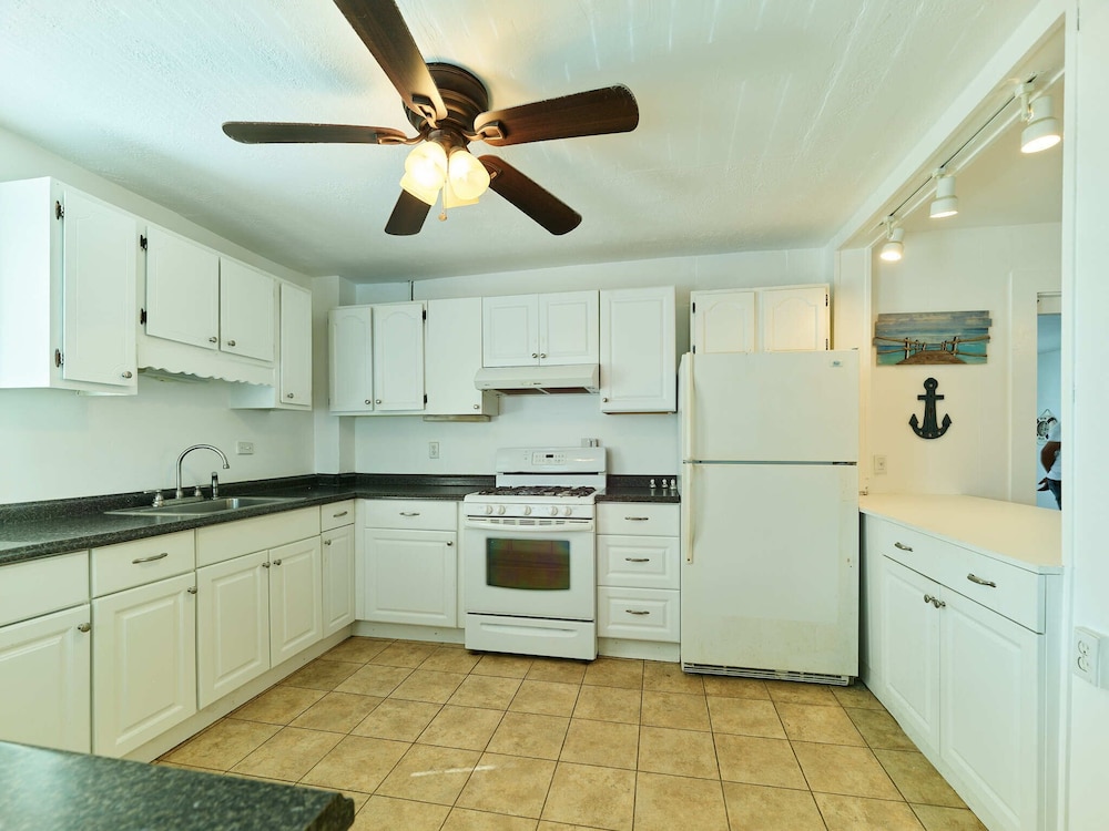 3 Bedroom House photo 2