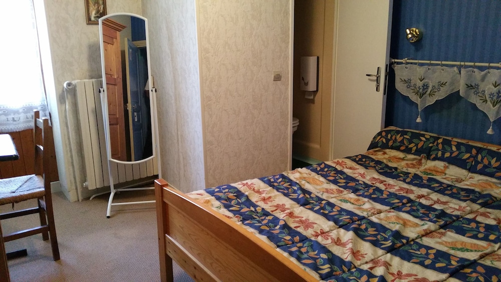 Double Room (Small) photo 1