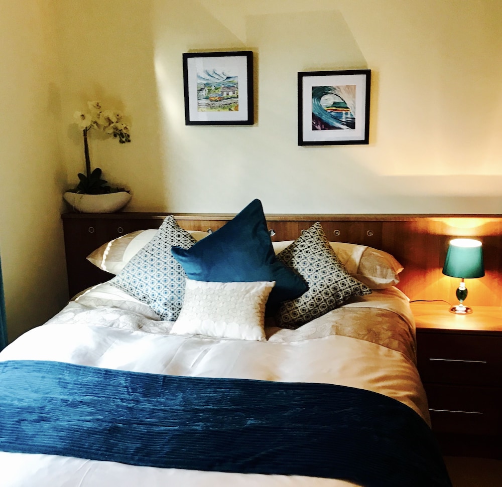 Deluxe Double Room, Bathtub photo 1
