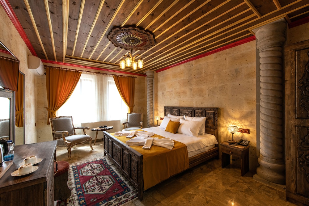 Deluxe Double Room - Photo 1