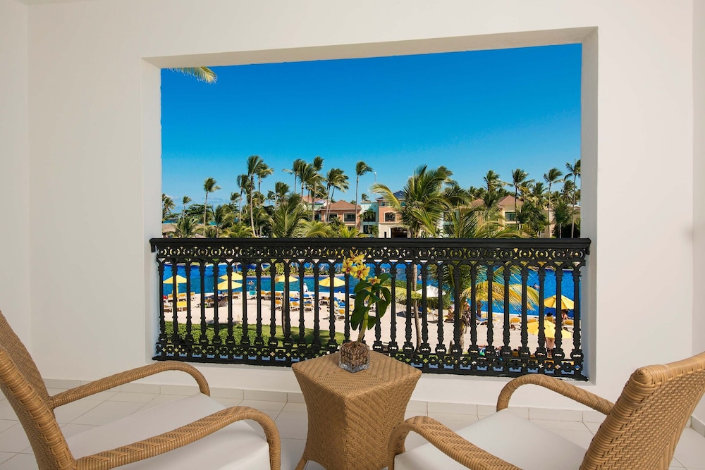 Junior Room, Pool View (Privilege) - Photo 5