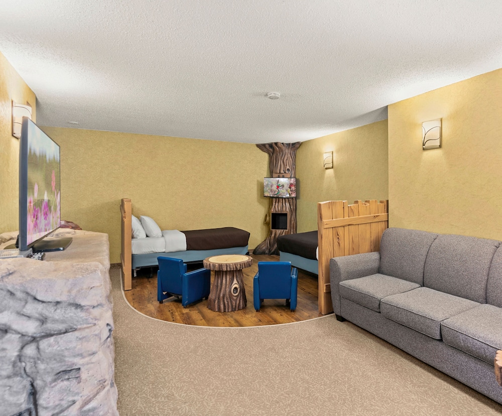 Suite, 1 Bedroom, Non Smoking (Forest Theme) photo 1