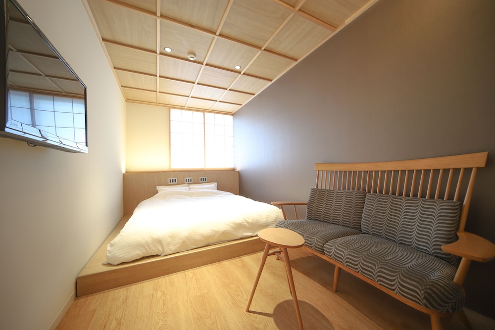 Double Room - Photo 2