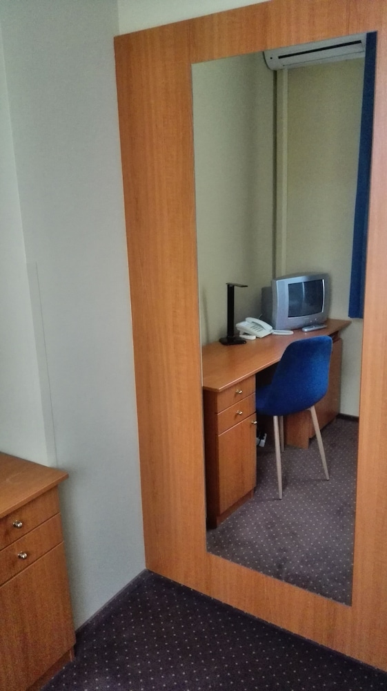Single Room photo 2