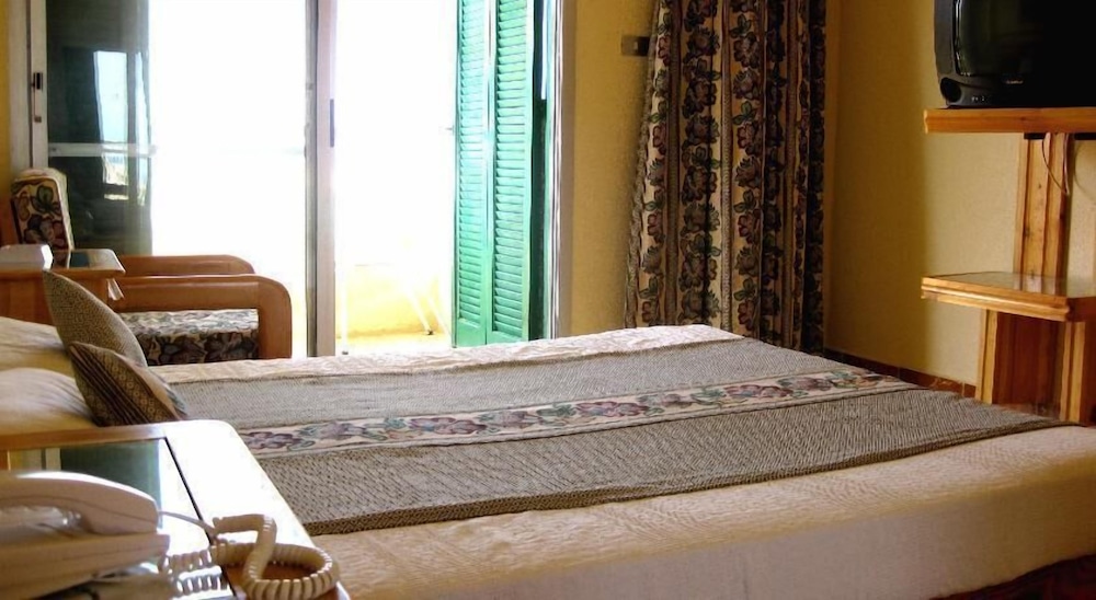 Double or Twin Room, Sea View photo 2
