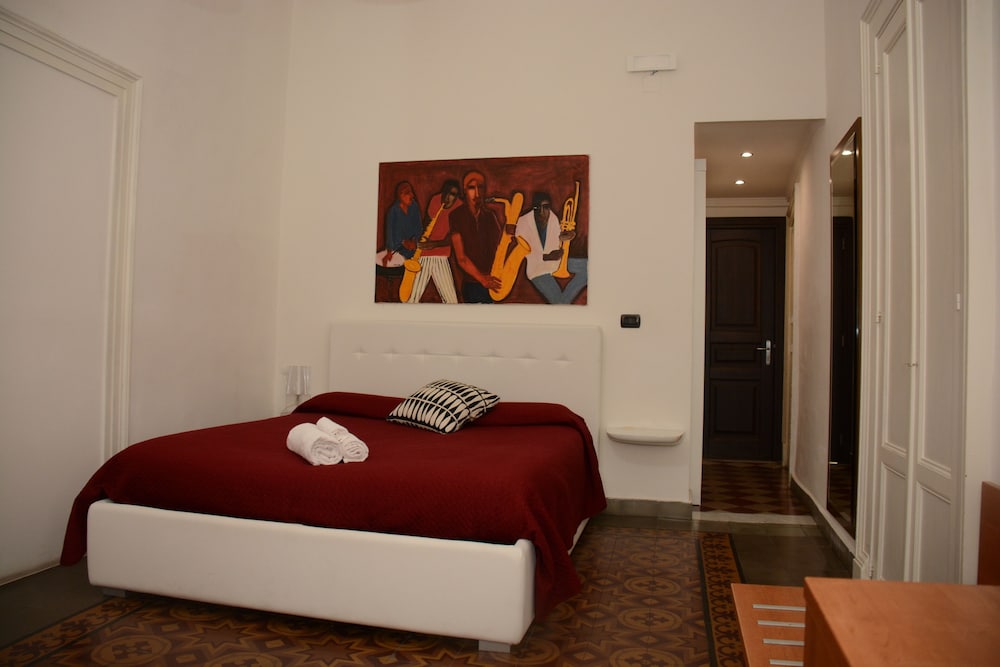 Double Room - Photo 20