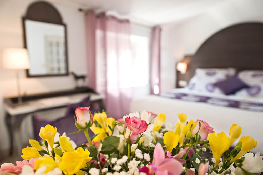 Classic Twin Room - Photo 8