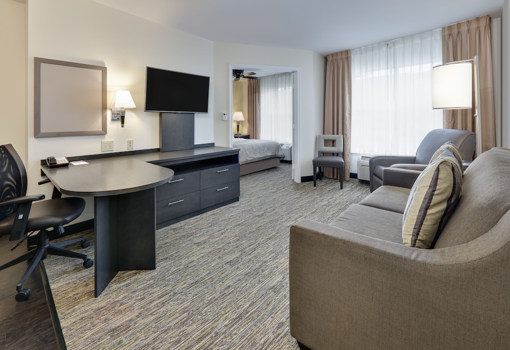 Suite, 1 Bedroom - Photo 4