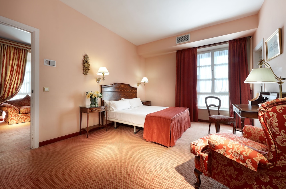 Superior Double Room - Photo 1