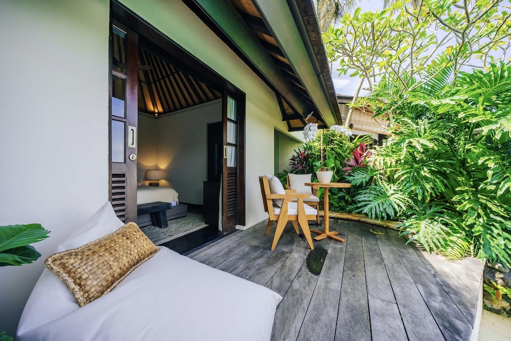 AKASA - Suite Pool Access - Photo 7
