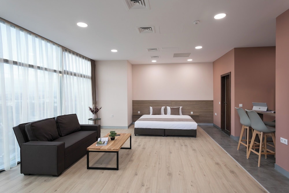 Junior Suite, Balcony, City View photo 1