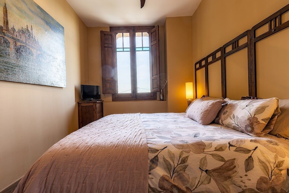 Double or Twin Room - Photo 5