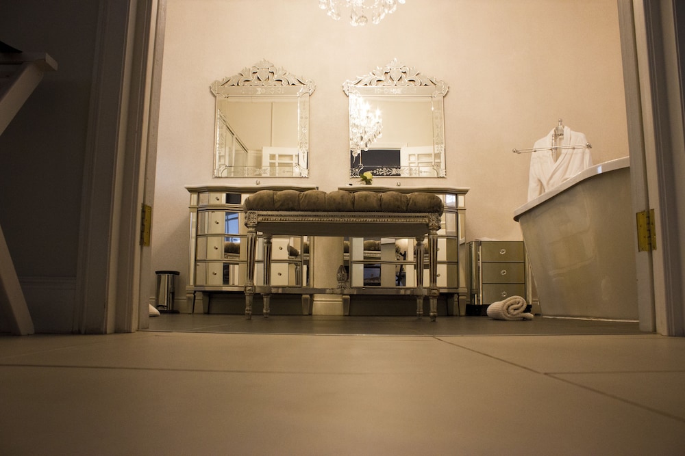 Romantic Suite photo 2