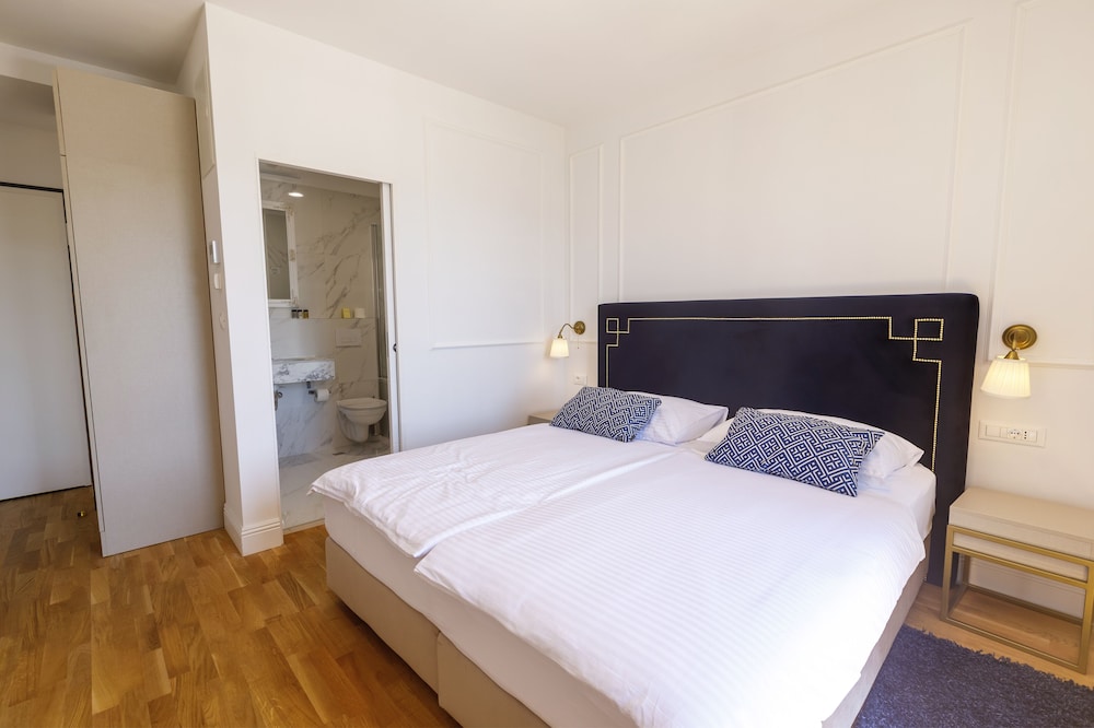 Economy Double or Twin Room - Photo 1
