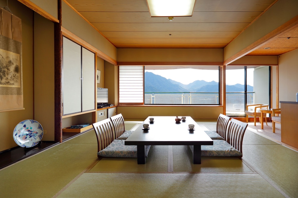 Standard Japanese Room, Non Smoking, Ocean View - Photo 2
