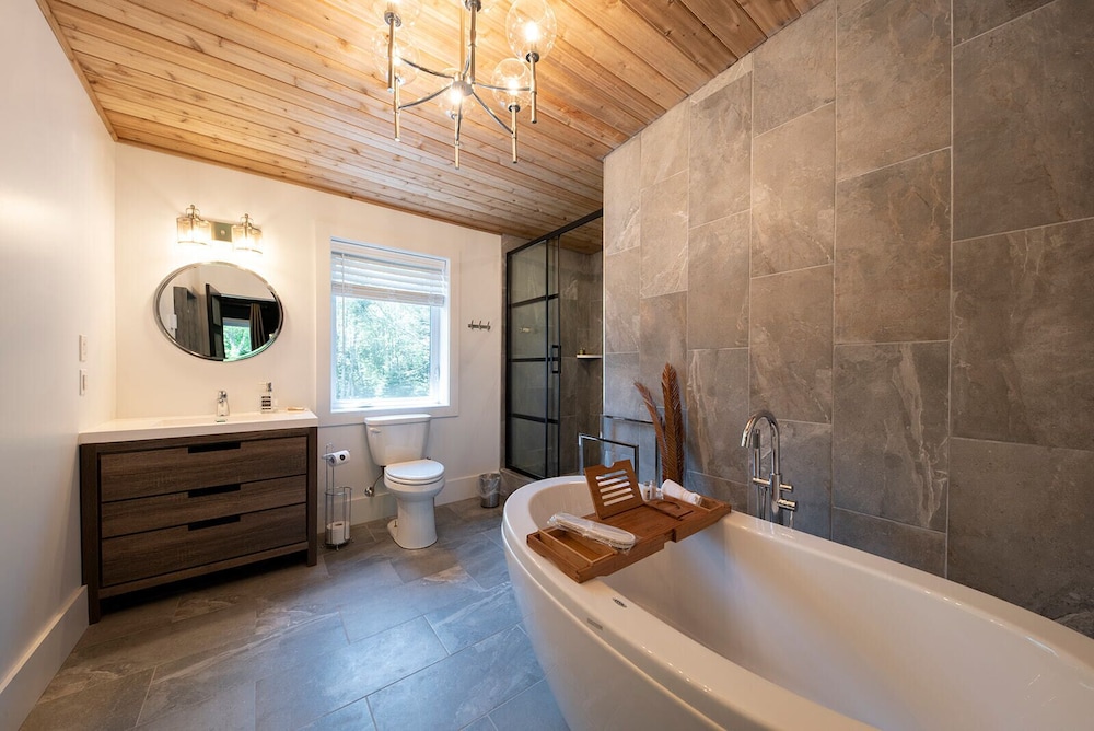 Exclusive House photo 2