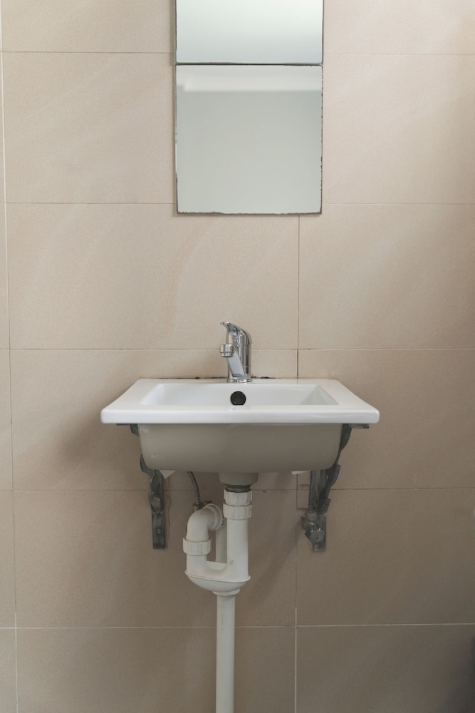 Double Room, Private Bathroom - Photo 6