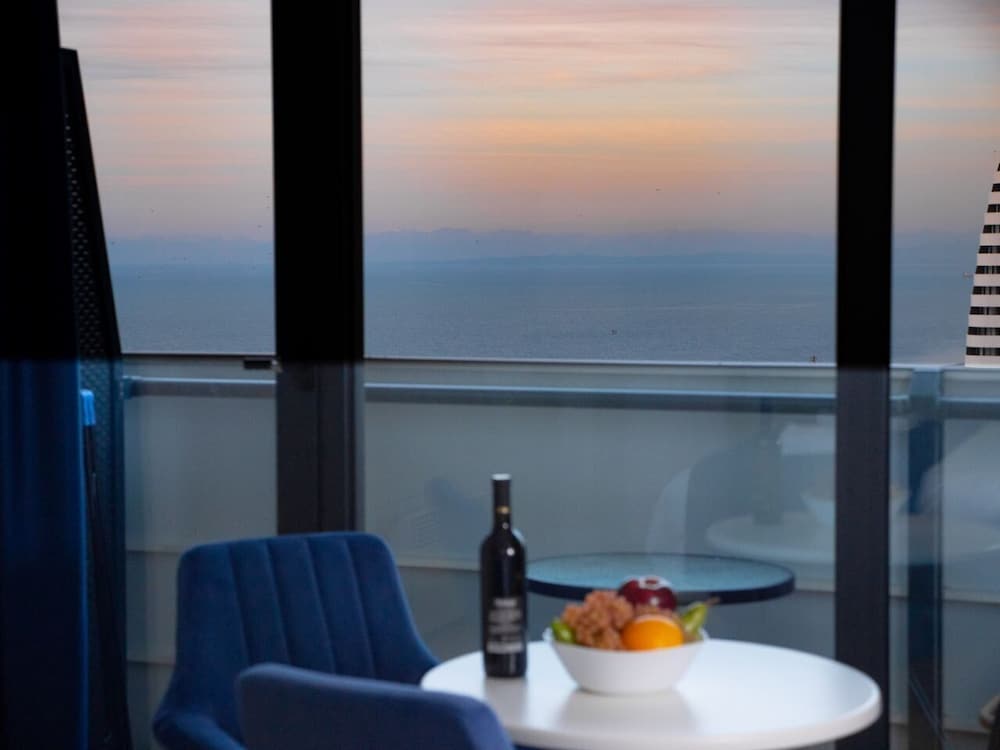 Panoramic Studio Suite, Sea View photo 3