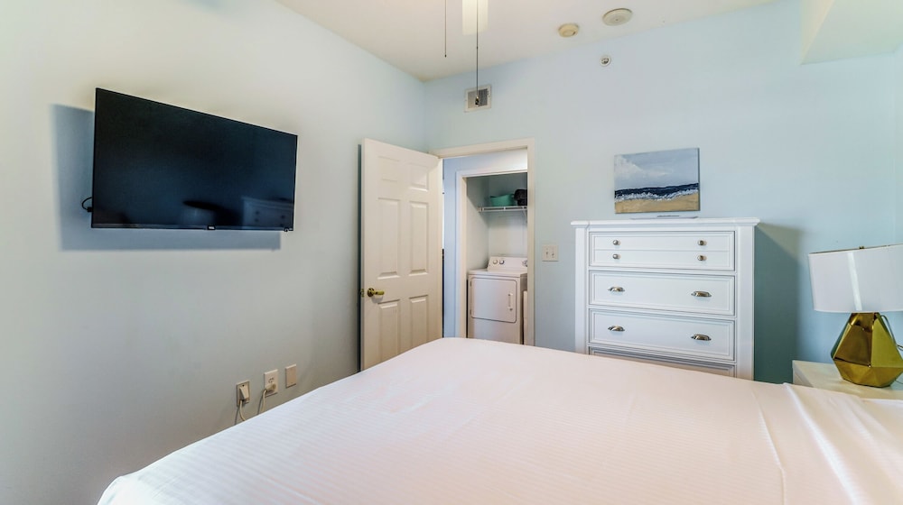 Condo, Multiple Beds, Hot Tub, Beach View (Legacy I 304) photo 2