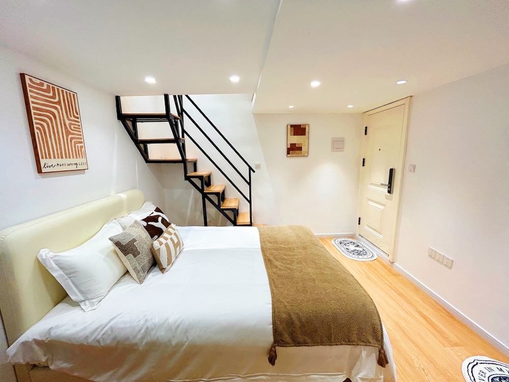 Basic Apartment, 2 Queen Beds, Non Smoking, Kitchen