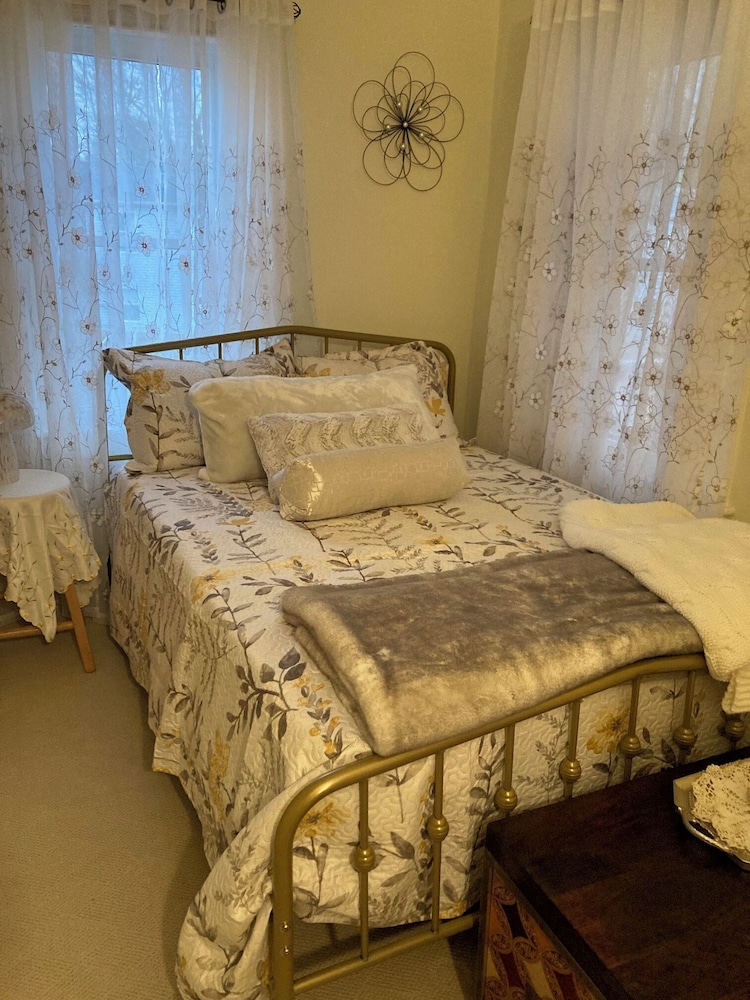 Comfort Room, City View photo 1