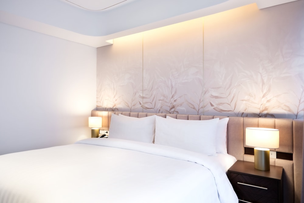 Premier King Room - Photo 1
