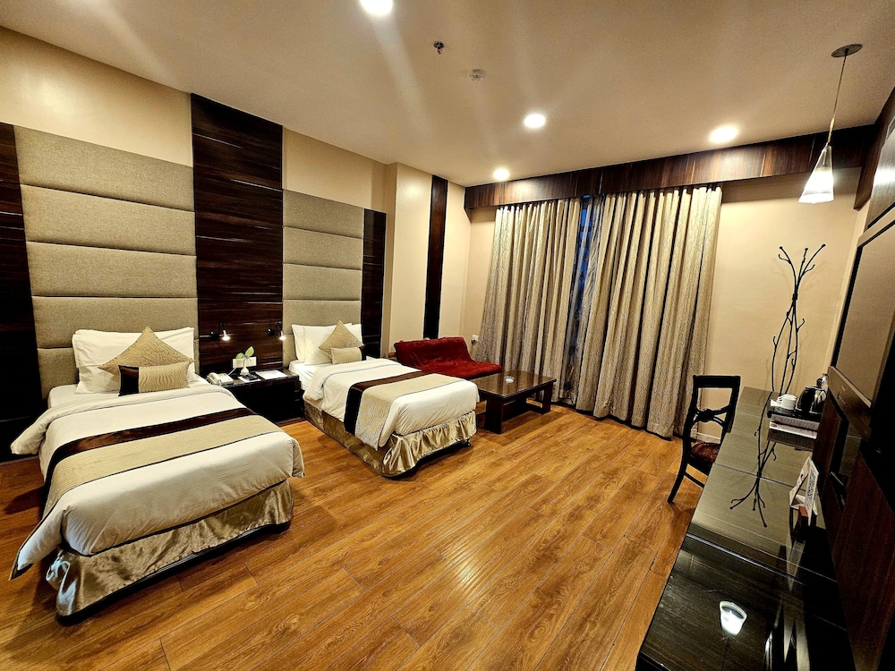 Super Deluxe Room - Photo 2