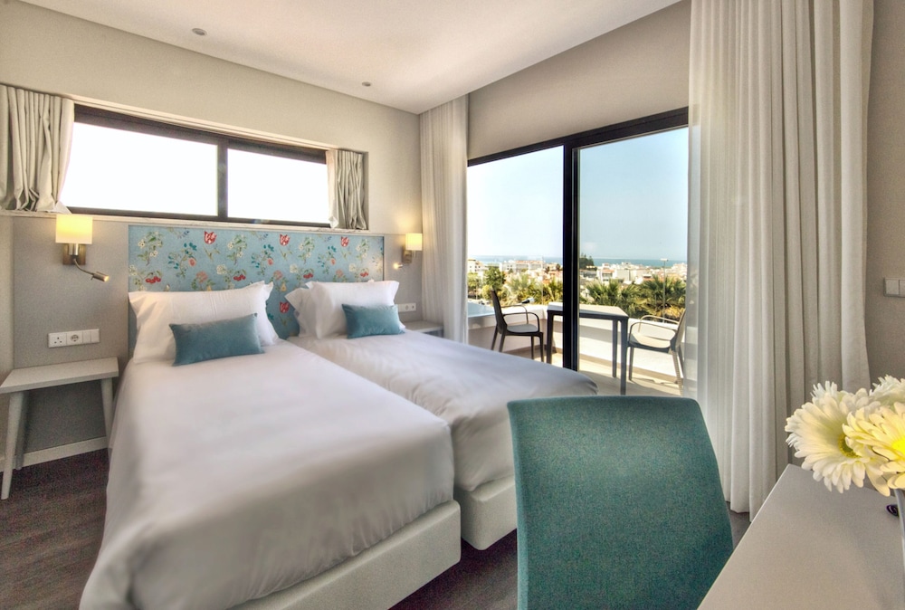 Premium Triple Room