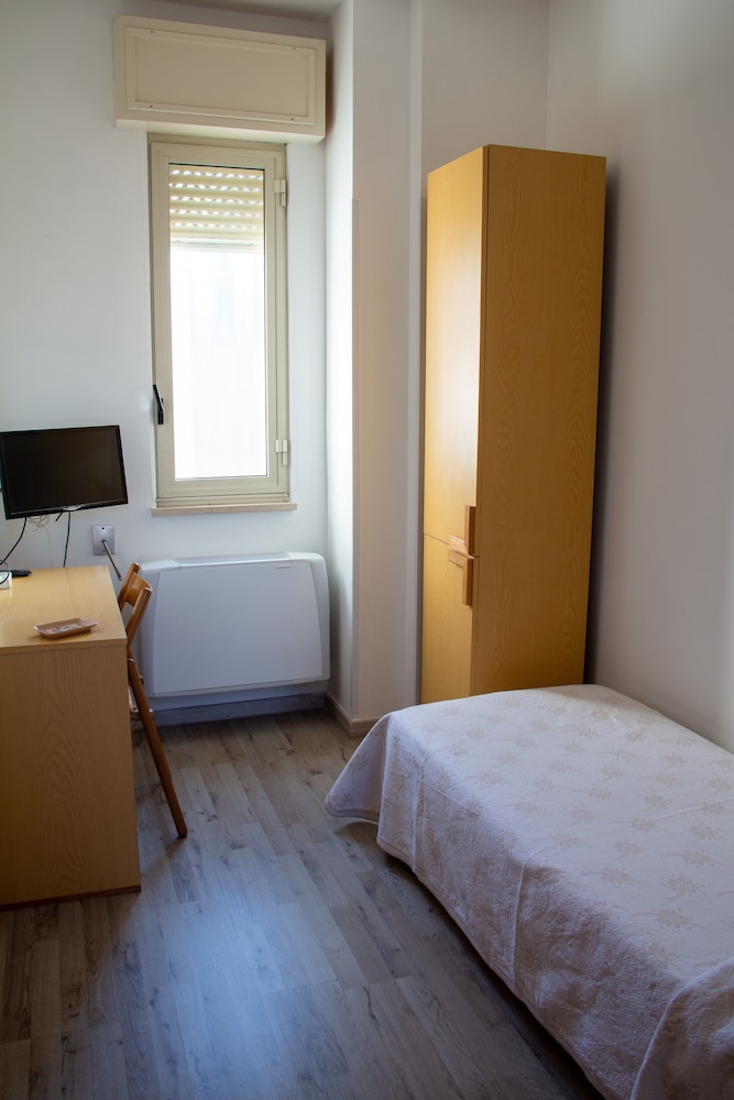 Basic Single Room